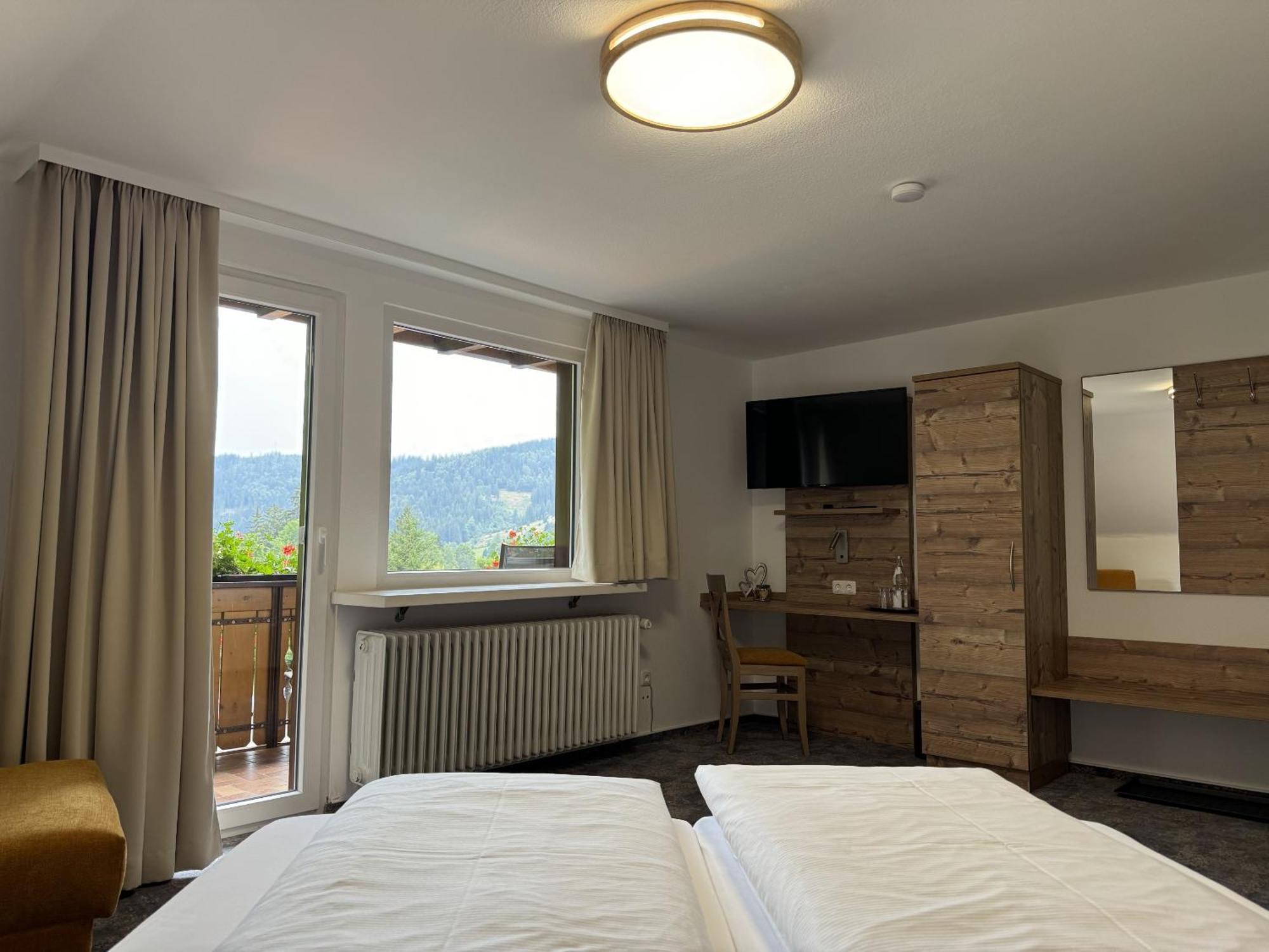 Hotel Silberfelsen Menzenschwand-Hinterdorf Esterno foto